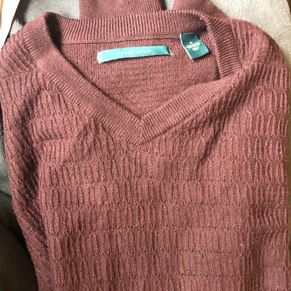 Perry Ellis purple maroon sweater - M